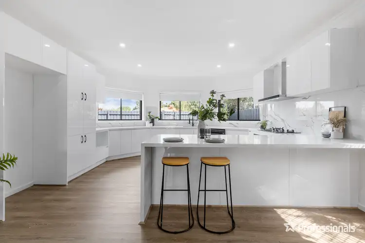 Fifth view of Homely house listing, 14 Jacqueline Court, Hillside VIC 3037