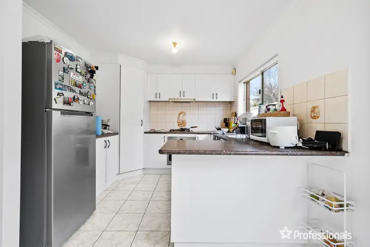 Fifth view of Homely house listing, 1 Mt Eccles Place, Caroline Springs VIC 3023