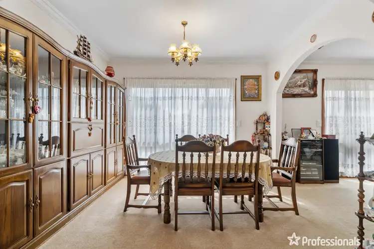 Fifth view of Homely house listing, 1 Leonard Avenue, St Albans VIC 3021