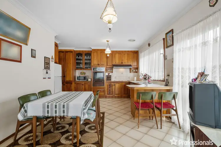 Sixth view of Homely house listing, 1 Leonard Avenue, St Albans VIC 3021