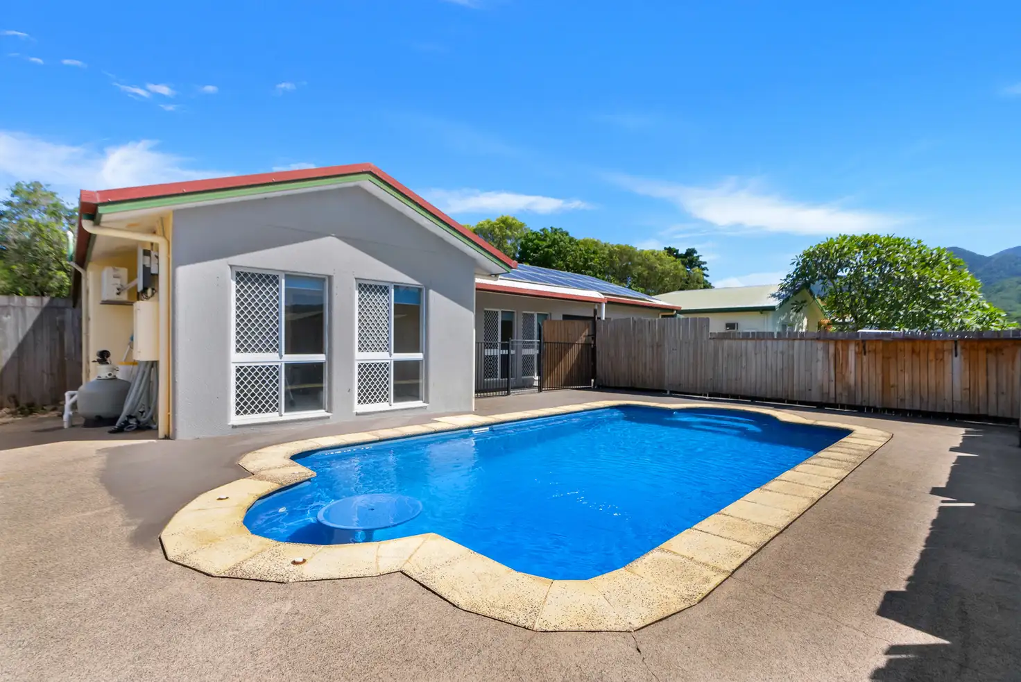Main view of Homely house listing, 10 Isilwood Close, Edmonton QLD 4869