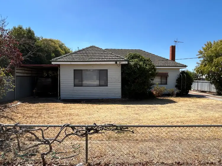 98 Saxton Street