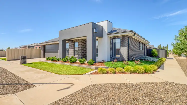17 Mallacoota Drive, Kialla VIC 3631