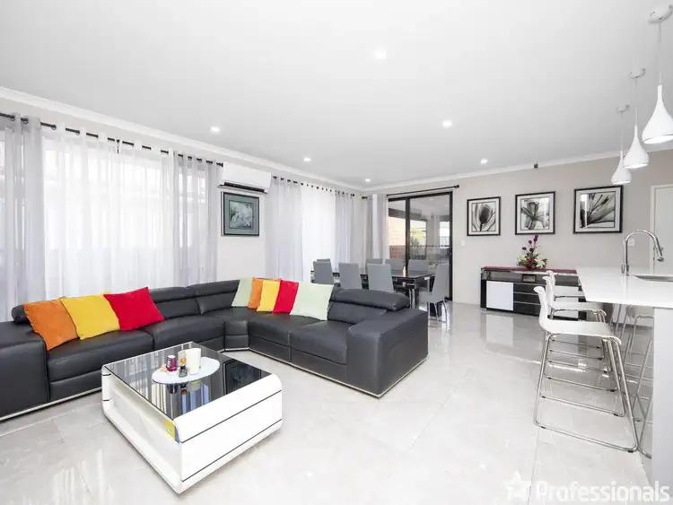 Fifth view of Homely house listing, 4 Mannikin Way, Maddington WA 6109