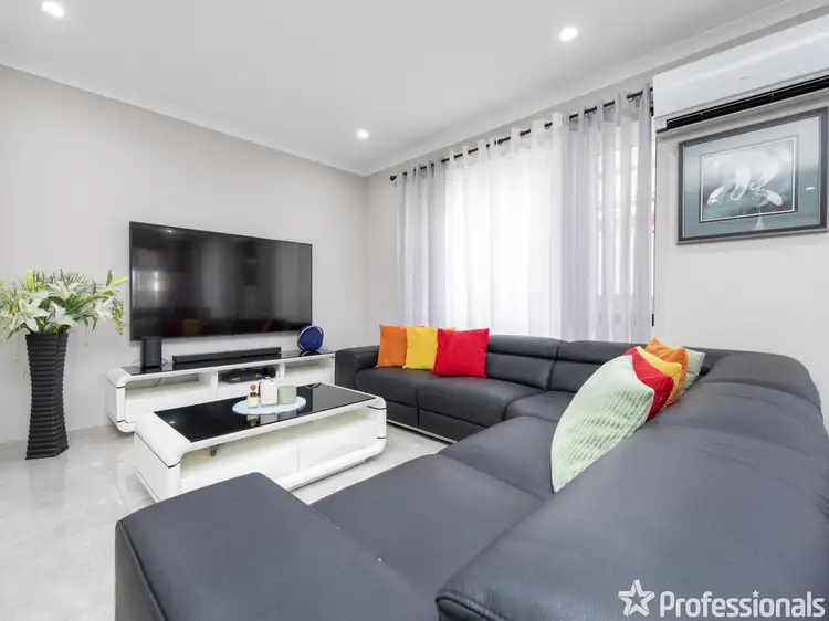 Sixth view of Homely house listing, 4 Mannikin Way, Maddington WA 6109