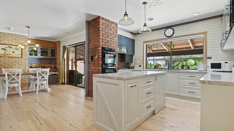 Fourth view of Homely rural property listing, 4 Park Avenue, Shepparton VIC 3630