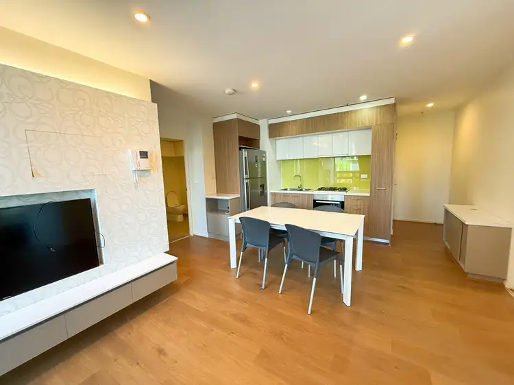801/8 Sutherland Street, Melbourne VIC 3000
