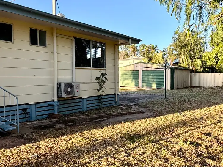 2 BRADMAN Street, Moranbah QLD 4744