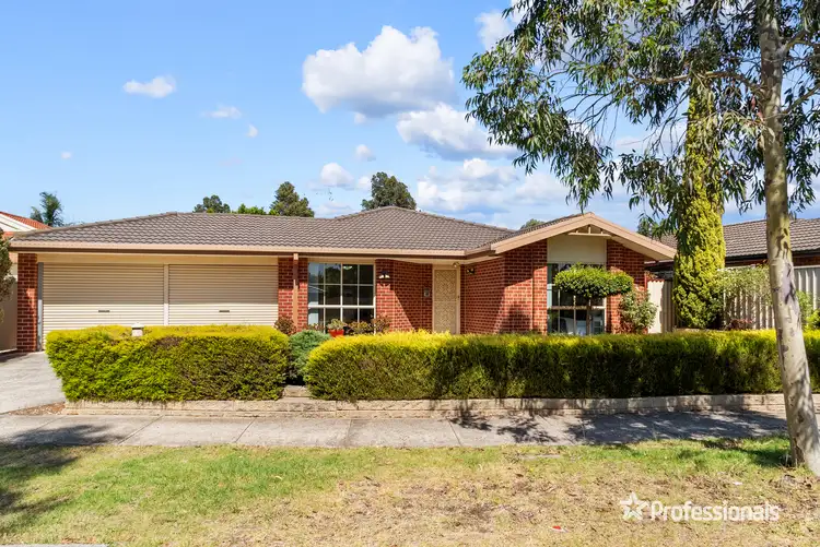 32 Manchester Drive, Sydenham VIC 3037