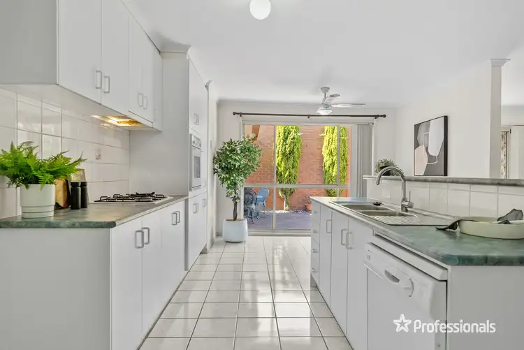 Fifth view of Homely house listing, 32 Manchester Drive, Sydenham VIC 3037