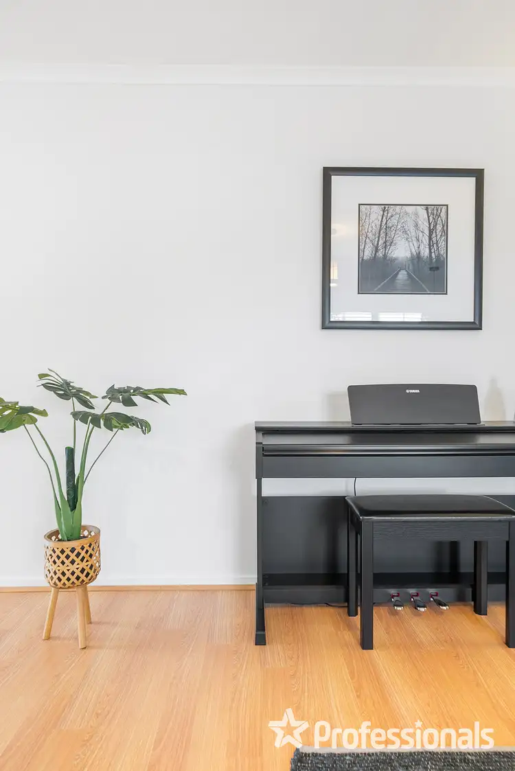 Third view of Homely house listing, 31 Pilgrim Drive, Hillside VIC 3037