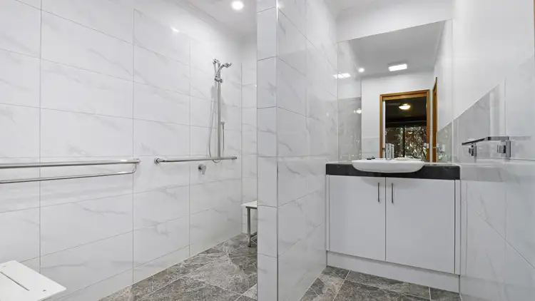 Fourth view of Homely unit listing, 2/9 Quinan Parade, Shepparton VIC 3630