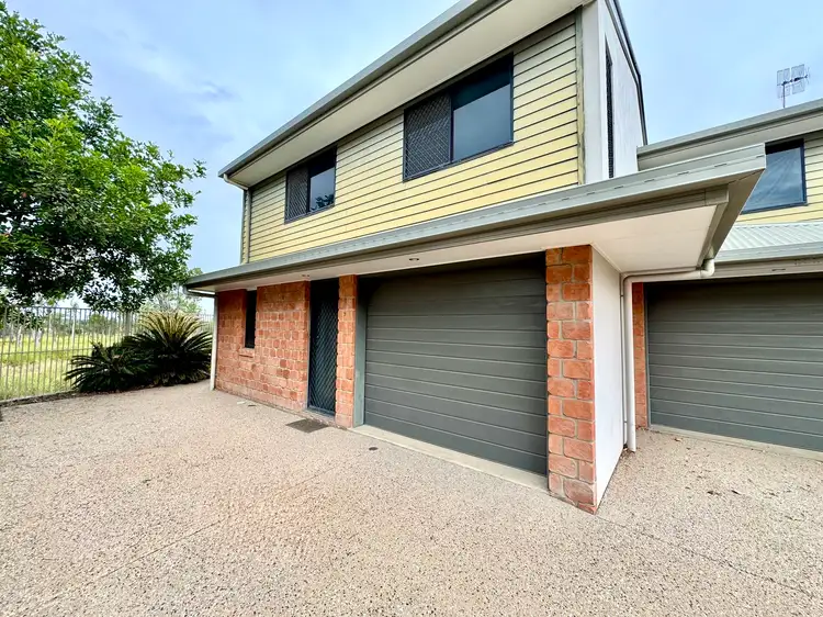 8-10 LAMBERT Drive, Moranbah QLD 4744