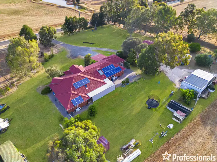 2 Warren Road, Bullsbrook WA 6084