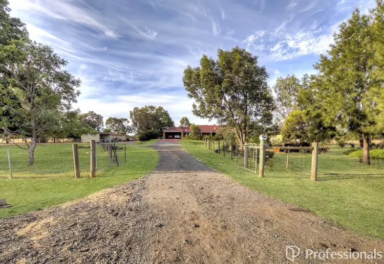 Fifth view of Homely house listing, 2 Warren Road, Bullsbrook WA 6084