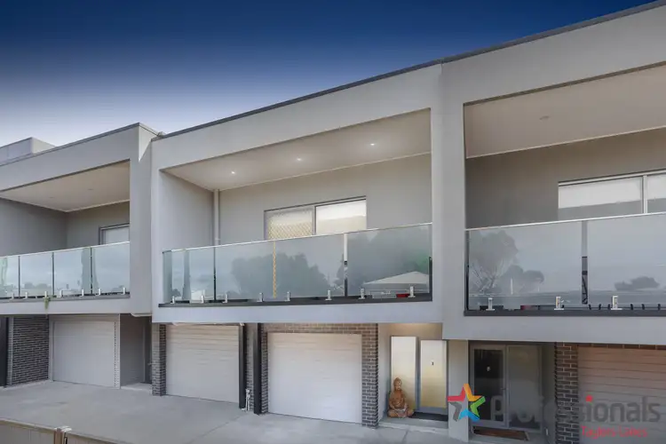Main view of Homely townhouse listing, 3/520 Melton Highway, Sydenham VIC 3037