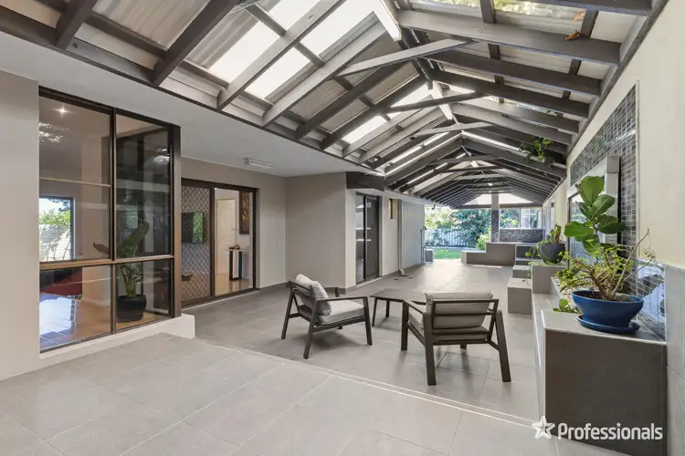 102B Grove Road, Lesmurdie WA 6076