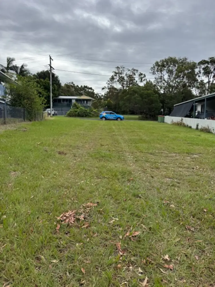 14 Camena Street, Macleay Island QLD 4184