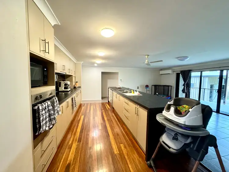 Sixth view of Homely house listing, 21 NORTON Court, Moranbah QLD 4744