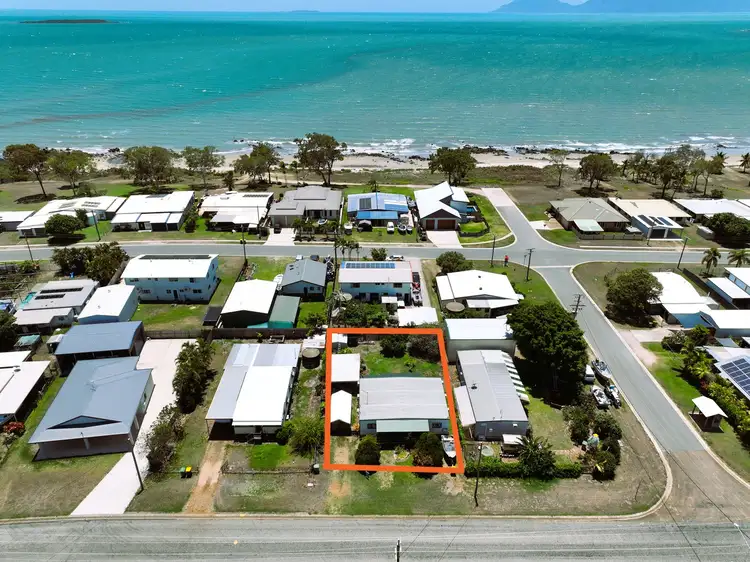 50 Pitcairn Avenue, Bowen QLD 4805