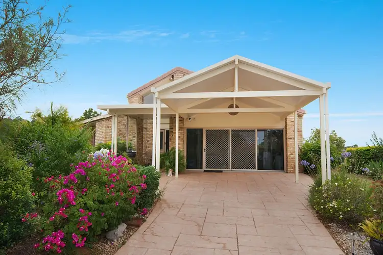 2 Sapphire Court