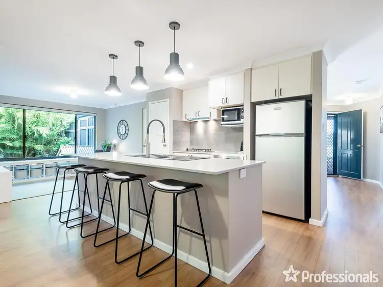 Second view of Homely house listing, 7 Phar Lap Road, Wattle Grove WA 6107