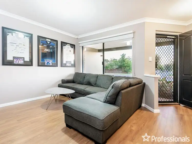Seventh view of Homely house listing, 7 Phar Lap Road, Wattle Grove WA 6107