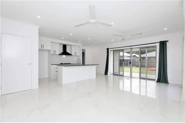 17 Lacebark Crescent, Bentley Park QLD 4869