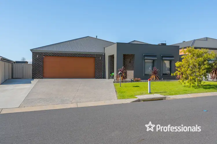 Second view of Homely house listing, 9 Lowerson Way, Wodonga VIC 3690