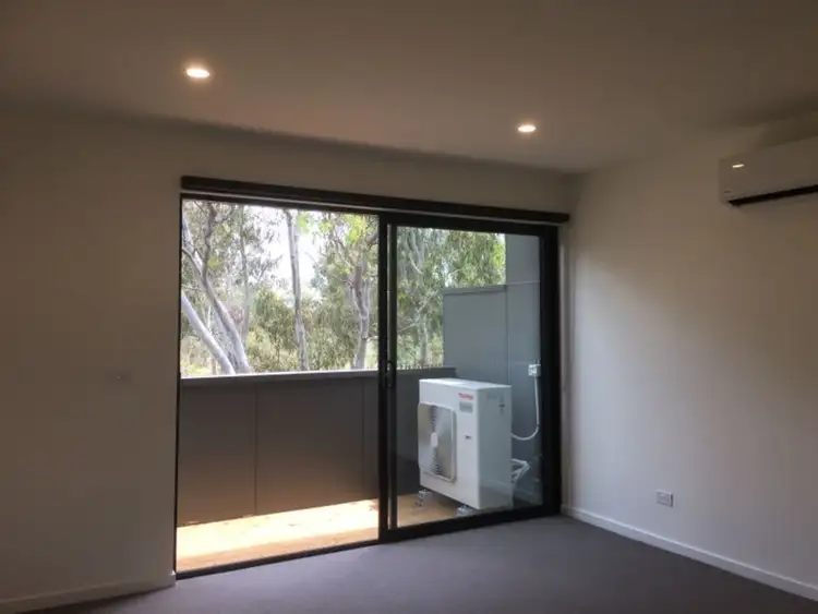 Fifth view of Homely townhouse listing, 40 Sharp Circuit, Mill Park VIC 3082