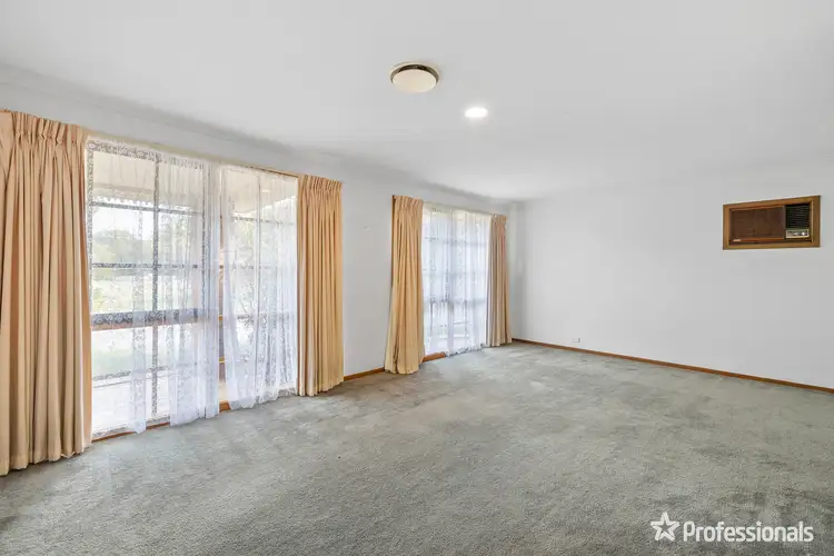 Second view of Homely house listing, 9 Cliffer Place, Taylors Lakes VIC 3038