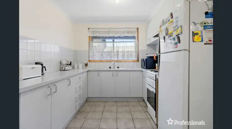 Fourth view of Homely house listing, 2/27 Roseberry Avenue, Keilor Downs VIC 3038