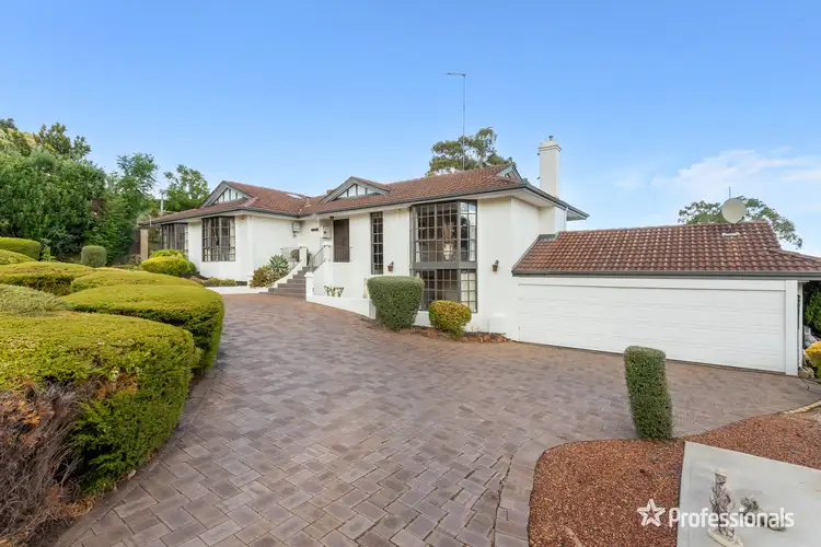 72 West Terrace, Kalamunda WA 6076