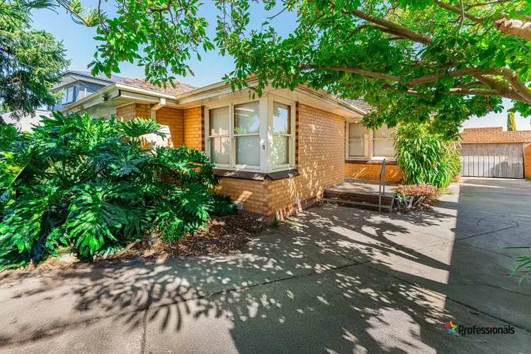 5 Augustine Terrace, Glenroy VIC 3046
