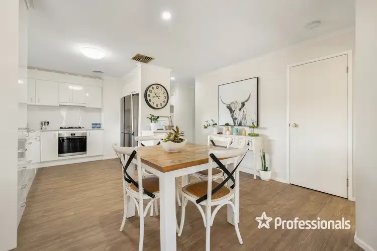 Sixth view of Homely house listing, 18 Osprey Circuit, West Wodonga VIC 3690