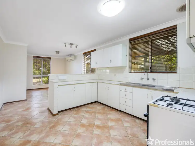 Seventh view of Homely house listing, 52 Akebia Way, Forrestfield WA 6058