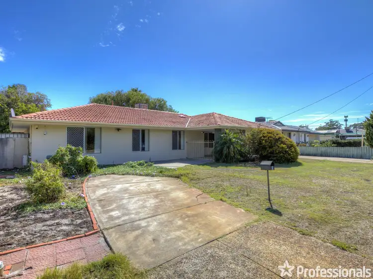Third view of Homely house listing, 5 Exbury Court, Thornlie WA 6108