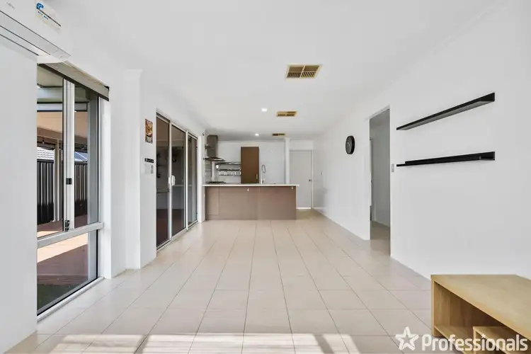 Fourth view of Homely house listing, 4 Fennell Crescent, Wattle Grove WA 6107