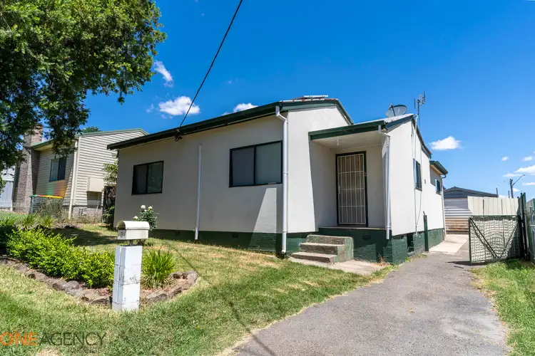 2 Moresby Street, Orange NSW 2800
