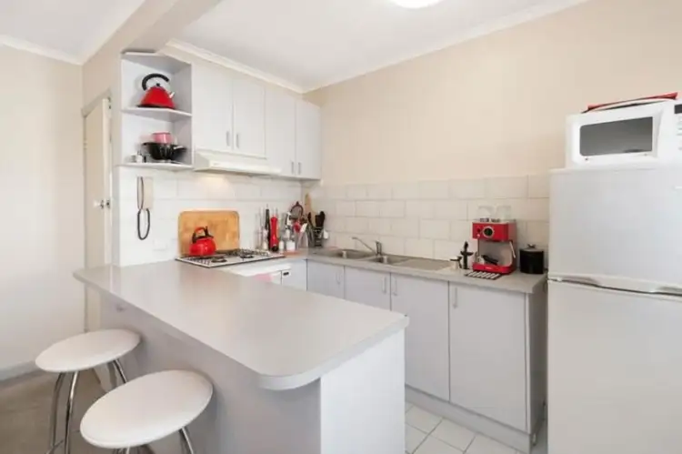 Third view of Homely apartment listing, 18/91 Ormond Road, Elwood VIC 3184