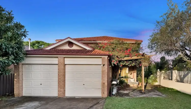 107 Waterloo Road, Greenacre NSW 2190