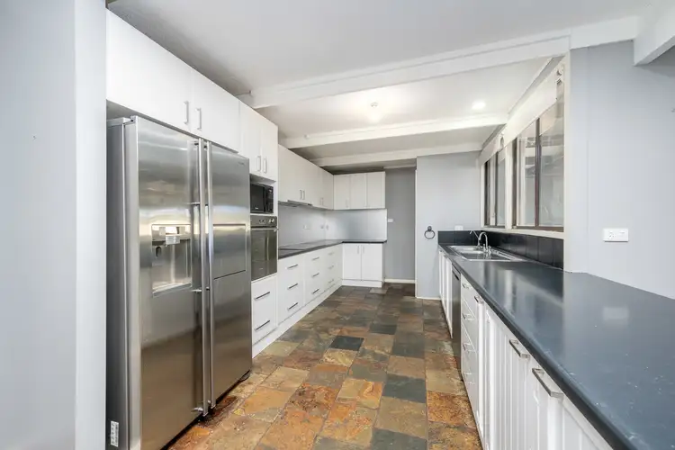 Sixth view of Homely house listing, 10 Young Court, Shepparton VIC 3630