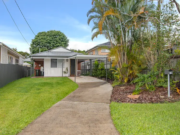 83 Central Avenue, Sherwood QLD 4075