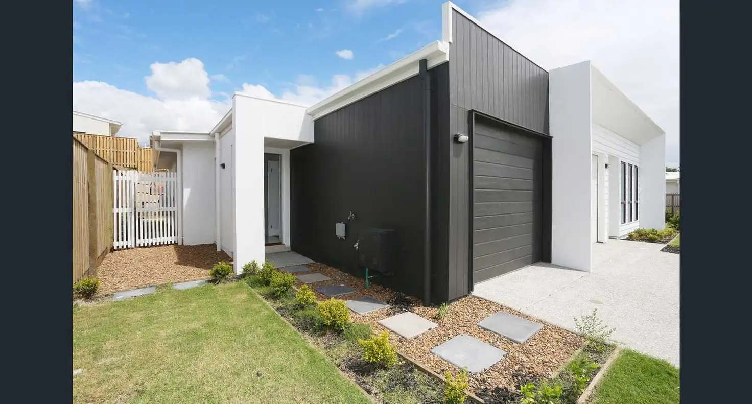 Main view of Homely semi-detached listing, 2/10 Loft Court, Pimpama QLD 4209