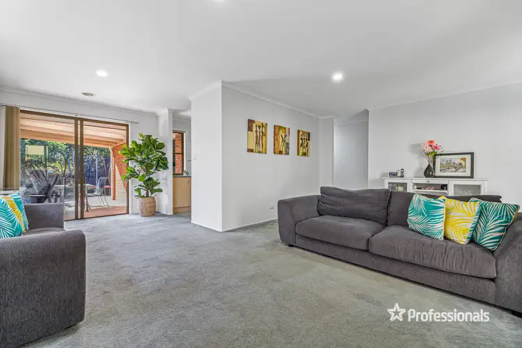 Fifth view of Homely house listing, 9 Berthon Crescent, Hillside VIC 3037
