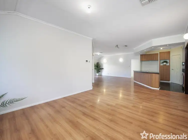 Seventh view of Homely house listing, 2 Yongar Way, Forrestfield WA 6058