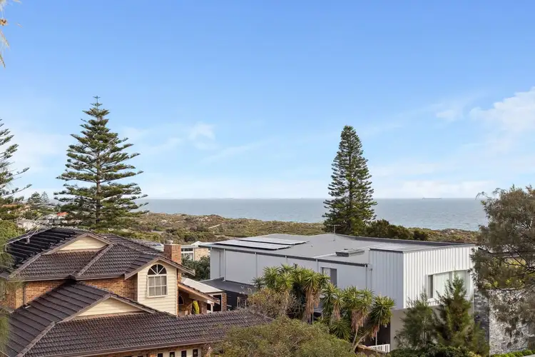 18 Wayeela Place, City Beach WA 6015