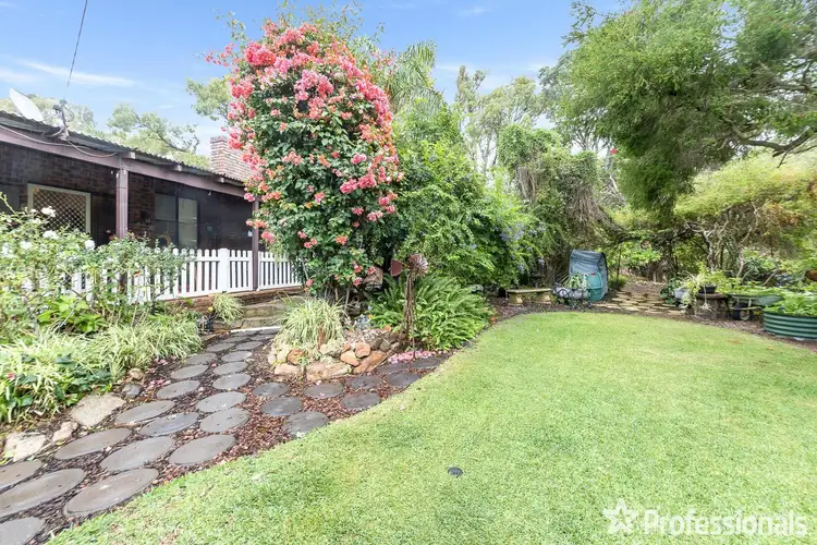5 Mitchell Street, Wooroloo WA 6558