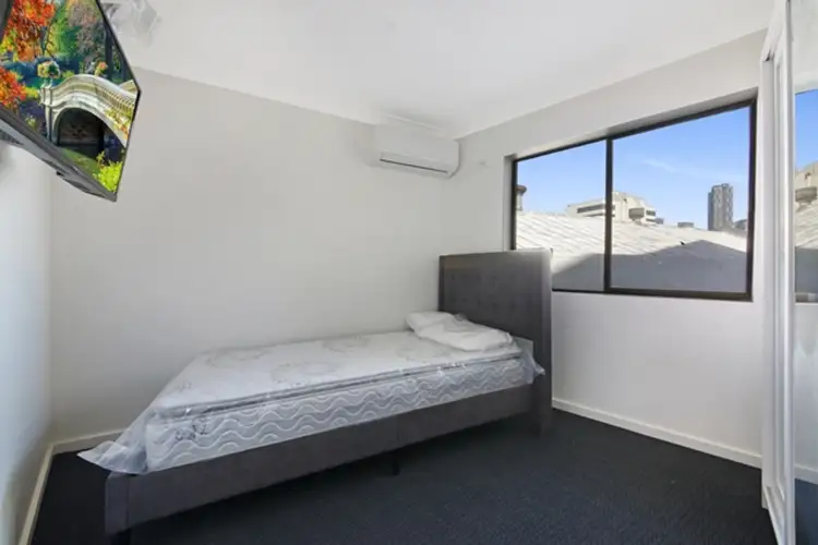 8/36 Nerang Street, Southport QLD 4215