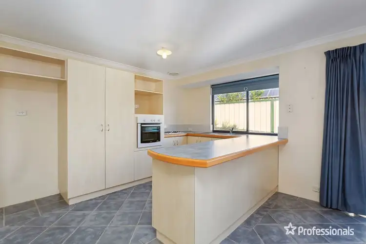Sixth view of Homely house listing, 8 Babbler Court, Maida Vale WA 6057